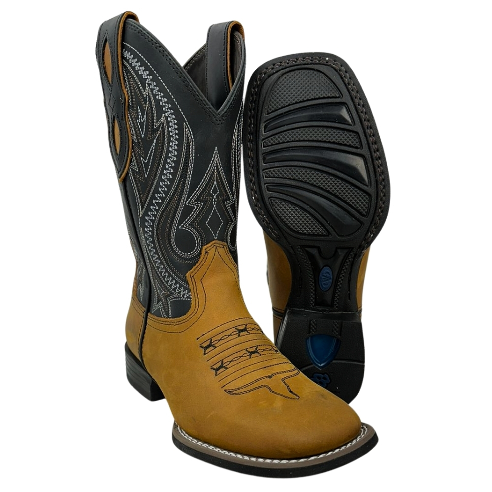 Bota Texana Masculina Vimar Bico Quadrado Cano Médio Couro Crazy Horse Cano Preto Com Bordado Sola Magnum V00 REF: 81360