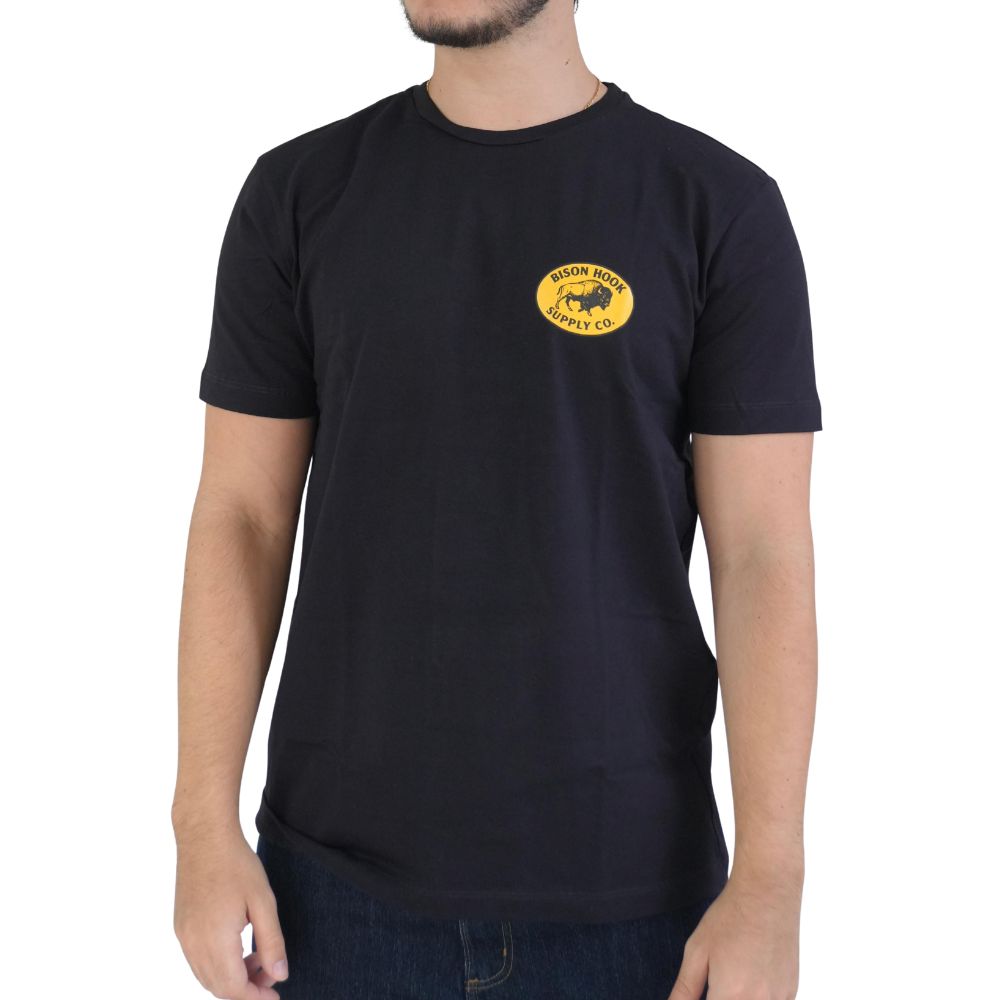 Camiseta Masculina Bison Hook Manga Curta Preto Logo Estampado Amarelo Frente E Costas