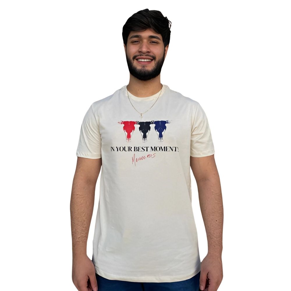 Camiseta Masculina Os Moiadeiros Off White Manga Curta Com Escrita In Your Best Moments REF: MC705