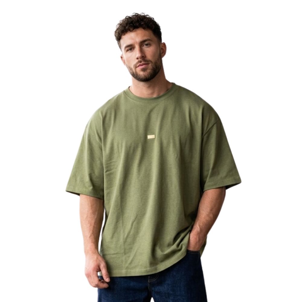 Camiseta Masculina TXC Oversized Malhão Manga Curta Verde Militar Com Logo Pequeno Bege Ref:192987