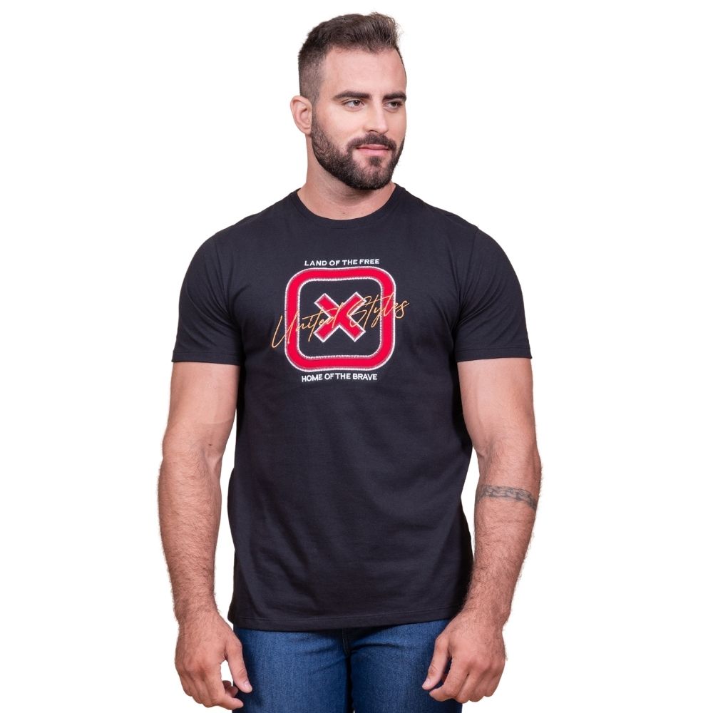 Camiseta Masculina TXC Preta Regular Custom Manga Curta Com Logo Grande Bordada em Vermelho Ref.192181