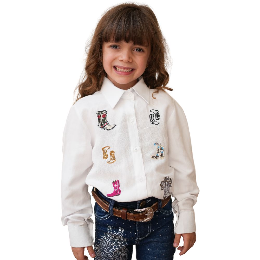 Camisa Infantil Olivia Country City Branca Manga Longa Com Bordado De Várias Botas Ref: CIO2060R