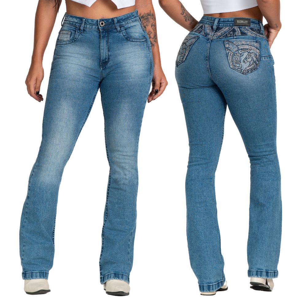 Calça Feminina Buphallos Jeans Azul Stonado Bootcut Com Pala E Bolsos Bordados Com Strass REF: BPL944