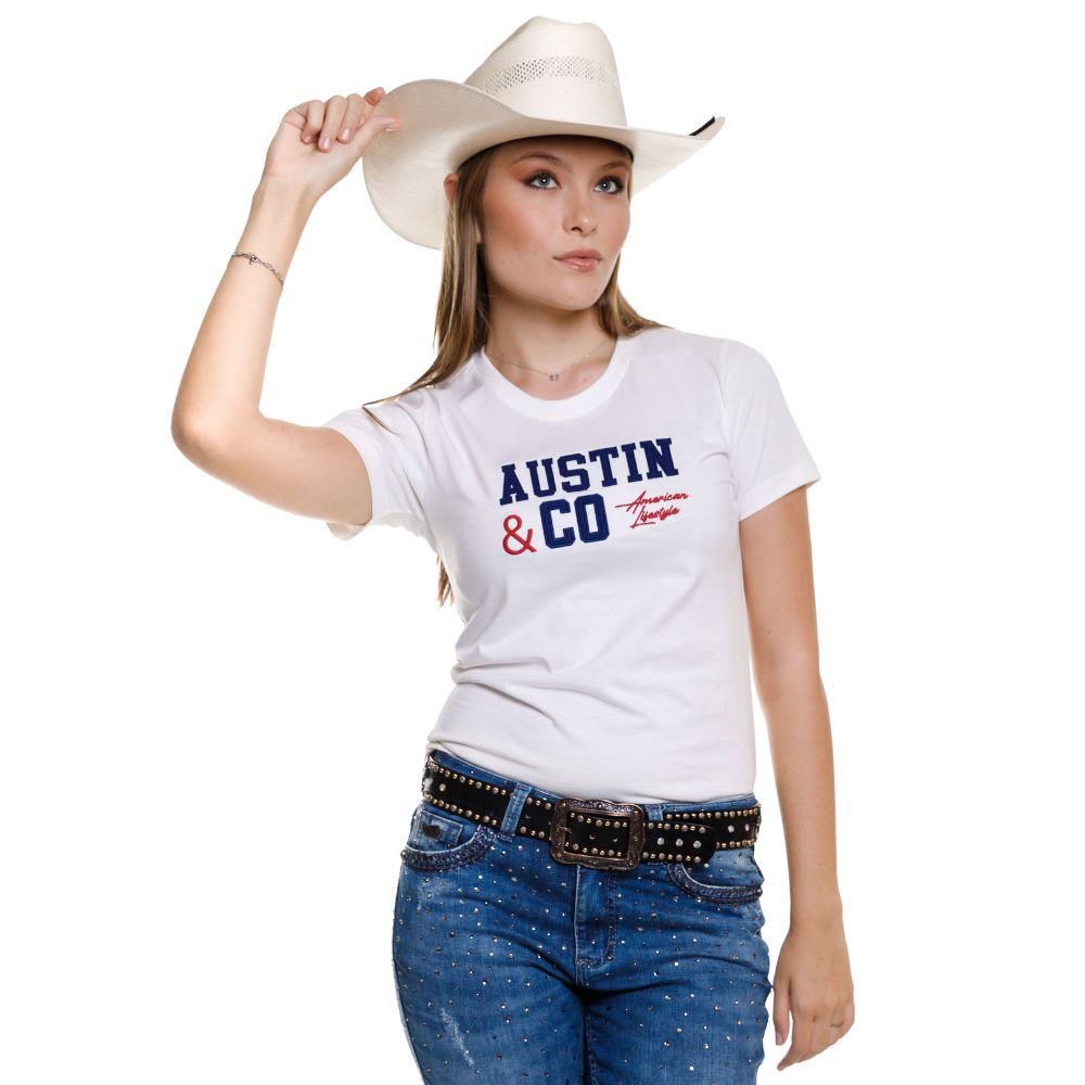 Camiseta Feminina Austin Western Tshirt Manga Curta Off White Com Logo Bordada Azul E Vermelho Ref:14470