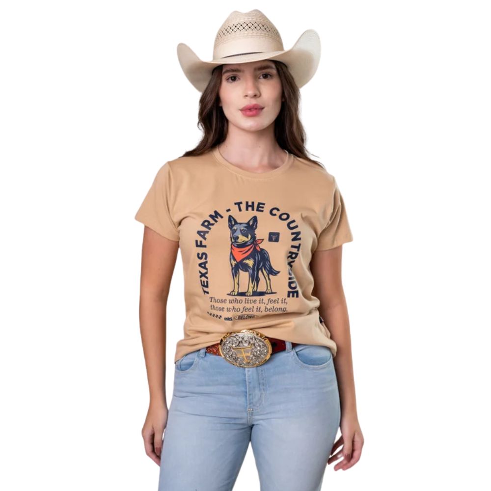 Camiseta Feminina Texas Farm Baby Look Heeler Manga Curta Bege Areia Estampada Ref:CF379