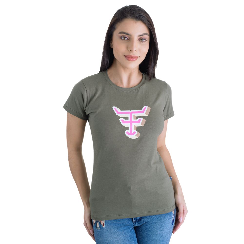 Camiseta Feminina Texas Farm Verde Floresta Babylook Manga Curta Com Logo Rosa E Amarelo REF: CF295