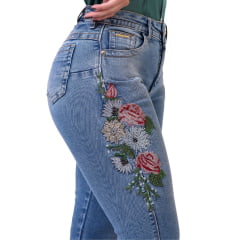 Calça Feminina Buphallos Jeans Claro Bootcut Floral R.BPL798