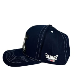 Boné Unissex Beardz Outdoors Azul Marinho Com Logo Aplicada Em Preto Fundo De Bandeira EUA.