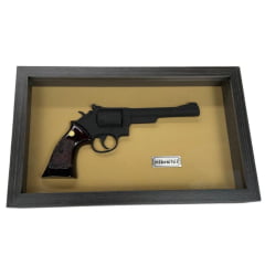 Quadro decorativo Revolver Smith & Wesson Marrom Escuro