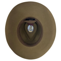 Chapéu Country Stetson Feltro Pino Bandinha De Couro Com Pingente Pena Carneira Em Tecido Ref: 64457