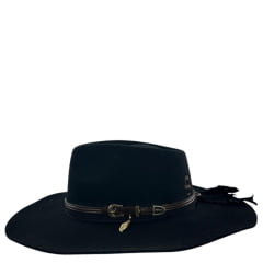 Chapéu Country Stetson Feltro Preto Bandinha De Couro Com Pingente Pena Carneira Em Tecido Ref: 64457