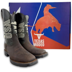 Bota Texana Masculina Texas Rodeo Bico Quadrado Couro Crazy Café Fóssil Verde Bordado USA Jump Preto Ref: TR617