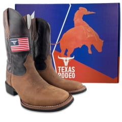 Bota Texana Masculina Texas Rodeo Bico Quadrado Couro Crazy Sela Fóssil Vinho Com Bandeira Ref: TR656 - LQBO