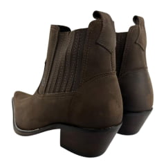 Bota Texana Masculina Vimar Bico Fino Cano Curto Couro Crazy Horse Marrom Sola CPLAC-V001 REF: 82038