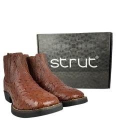 Botina Masculina Strut Bico Quadrado Couro Avestruz Cheio Caramelo Escuro Ref:BOT-STRUT 3036
