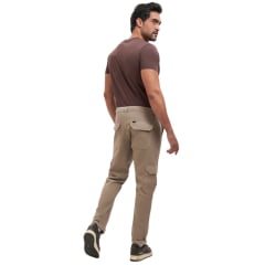 Calça Masculina Lee Cargo de Sarja Peletizada Caqui REF: 2506L