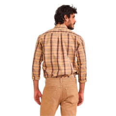 Camisa Masculina TXC Manga Longa Bege Escuro C/ Listras Laranja Tricoline Bordado Com Logo Azul No Bolso Ref:29246L