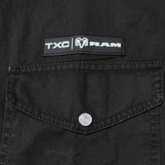 Camisa Masculina TXC RAM Sarja Preto Manga Curta Bolsos Botões De Pressão Logo Aplicado - REF:RAM29223C