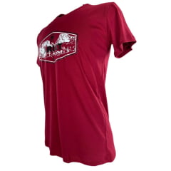 Camiseta Masculina Ariat Manga Curta Bordô Com Logo Preto E Branco