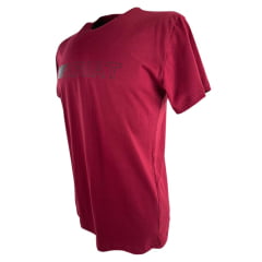 Camiseta Masculina Ariat Manga Curta Bordô Com Logo Preto E Lilás