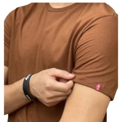 Camiseta Masculina Levi's Manga Curta Básica Marrom Ref:LB002-0203