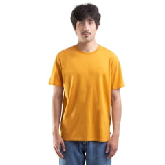 Camiseta Masculina Levi's Manga Curta Mostarda Com Logo Bordado Pequeno Em Dourado Ref:LB002-0243