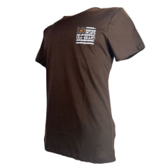 Camiseta Masculina Os Moiadeiros Manga Curta Marrom Estampado USA Brand Ref:MC793
