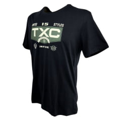 Camiseta Masculina TXC Preta Regular Custom Manga Curta Com Logo Grande Bege Fundo Verde Ref.192186