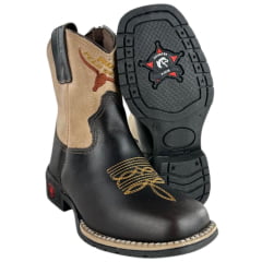 Bota Texana Infantil Aragoni Bico Quadrado Couro Fóssil Café Com Marfim Bordado Logo E Florão Sola PVC Poney - Ref. A020