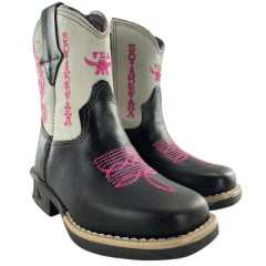 Bota Texana Infantil Aragoni Feminina Couro Fóssil Café/Marfim Com Zíper E Bordado Boiadeira Em Rosa Com LED Ref:A006L