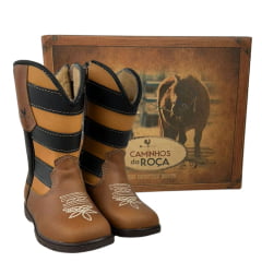 Bota Texana Infantil Caminhos Da Roça Bico Quadrado Couro Caramelo Cano Café Com Bordado Estrelas Ref:KI44-4