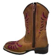 Bota Texana Infantil/Juvenil Caminhos da Roça Bico Quadrado Couro Caramelo/Pink Com Bordado em Relevo Pink Ref.MJ23