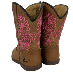 Bota Texana Infantil/Juvenil Caminhos da Roça Bico Redondo Couro Caramelo Com Zíper e Bordado Rosa  Ref.K137-3