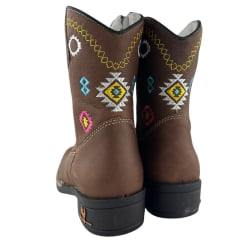 Bota Texana Juvenil Caminhos Da Roça Bico Quadrado Com Zíper Couro Graxo Chocolate Cano Bordado Colorido Ref:MD35