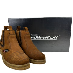 Botina Infantil Amarok Bico Redondo Couro Nobuck Telha Com Sola Borracha Linha Bota Coral Kids Ref.0650-2