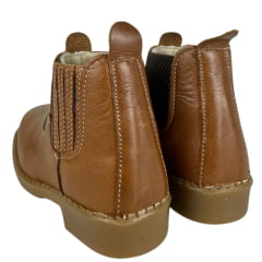 Botina Infantil Ki-Fofo Couro Caramelo Com Bordado Florão E Elástico Marrom Com Solado PVC Ref:8218