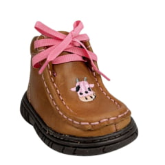 Coturno Destroyer Baby Infantil Caminhos Da Roça Couro Caramelo Rosa Com Bordado Vaquinha Ref:KB 48-KI 119
