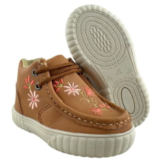 Coturno Destroyer Infantil Walk Baby Couro Caramelo Bordado Flores Salmão Sola Bege Ref: 023-002-020 A