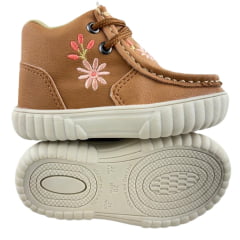 Coturno Destroyer Infantil Walk Baby Couro Caramelo Bordado Flores Salmão Sola Bege Ref: 023-002-020 A