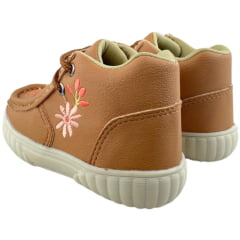 Coturno Destroyer Infantil Walk Baby Couro Caramelo Bordado Flores Salmão Sola Bege Ref: 023-002-020 A