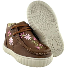 Coturno Destroyer Infantil Walk Baby Couro Chocolate Bordado Flores Rosa Solado Bege Ref: 023-002-049 A