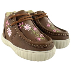 Coturno Destroyer Infantil Walk Baby Couro Chocolate Bordado Flores Rosa Solado Bege Ref: 023-002-049 A