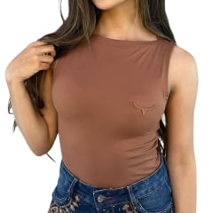 Body Feminino Os Moiadeiros Sem Manga Gola Canoa Marrom Cookie Com Logo Em Couro Ref:BF121