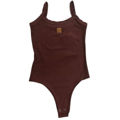 Body Feminino TXC Slim Malha Viscose Canelada Marrom Alça Logo Aplicada Ref: 51212