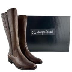Bota Montaria Feminina Kedoll Tabaco Com Zíper Dos Dois Lados Ref: 3966