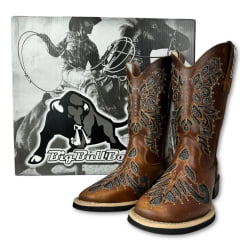 Bota Texana Feminina Big Bull Boots Couro Fóssil Mostarda B. Quadrado C/ Bordado Fundo Brilho Prata Ref:900-L397