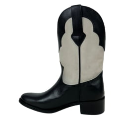 Bota Texana Feminina Capelli Boots Bico Redondo Couro Preto/Off White Cano Médio Solado Colorplac REF: 3171 COD: 27417CA