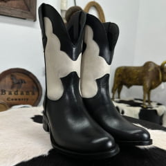 Bota Texana Feminina Capelli Boots Bico Redondo Couro Preto/Off White Cano Médio Solado Colorplac REF: 3171 COD: 27417CA