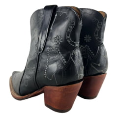 Bota Texana Feminina Goyazes Bico Fino Cano Curto Preto Solado Injetado Couro Café Ref: 254501-CC