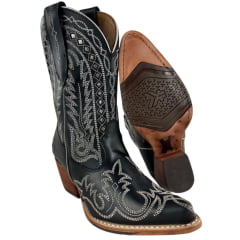 Bota Texana Feminina Goyazes Bico Fino Cano Médio Couro Mustang Preto Bordado Ref:264501-CC-05